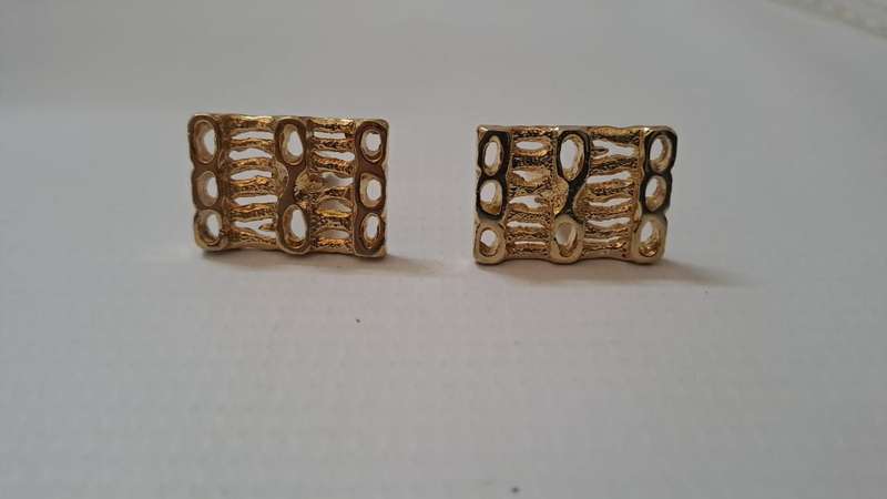 Cufflinks - Patterned Gold color.