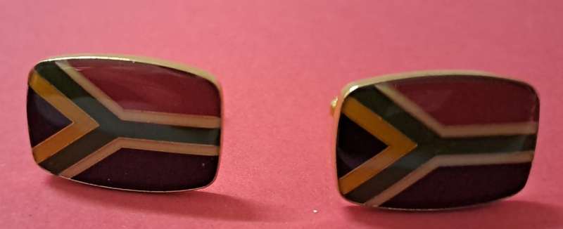 Cufflinks - South Africa Flag Gold color.