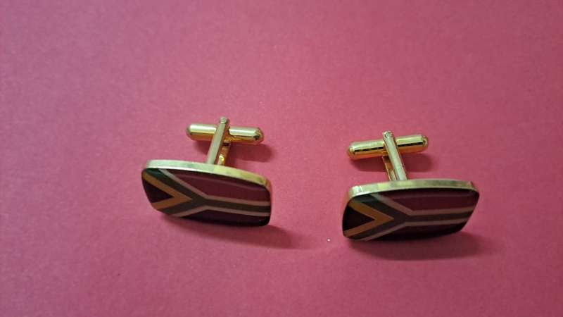 Cufflinks - South Africa Flag Gold color.