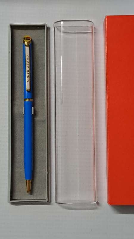 South African Pens 1 x Collectable South Africa Pen. No Ink. + display box (metal/light blue)