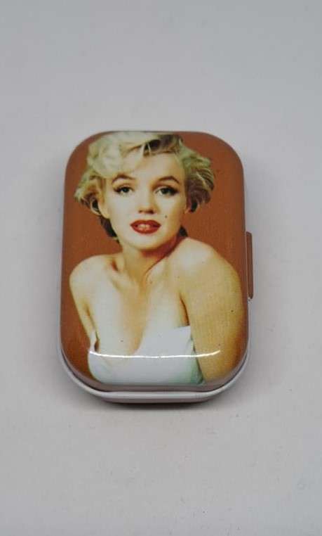 Marilyn Monroe Collectible Small Storage Tin (Brown) (57mm x 40mm height 23mm).
