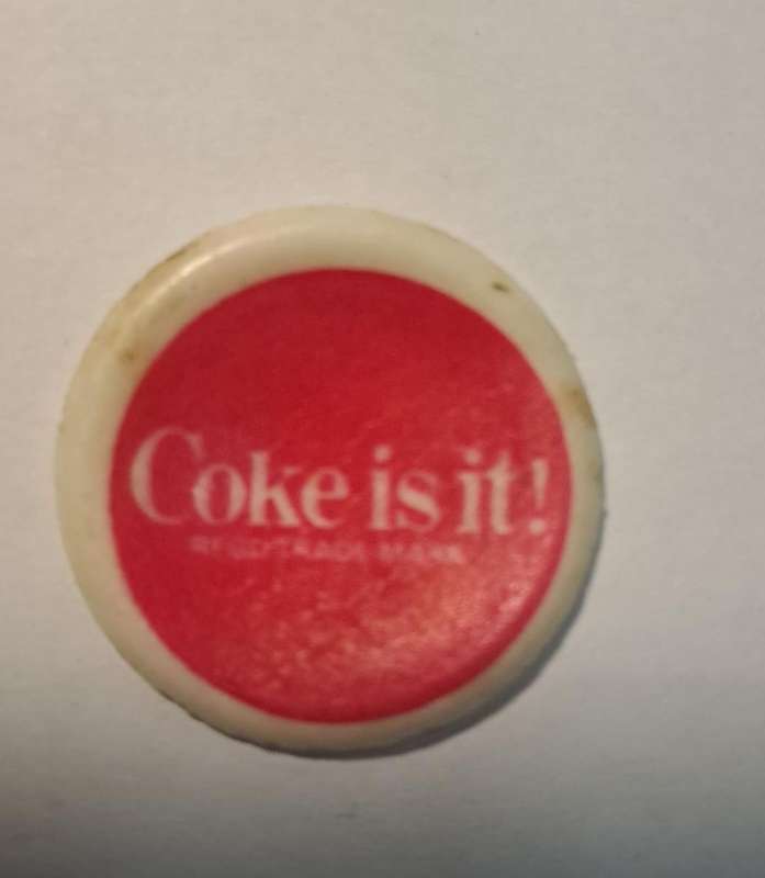 Coke - Coca Cola 1 x Coke is it. Coca-Cola Liners.