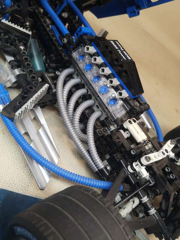 Massive 700mm Complete Lego Williams BMW F1 Team Racer 8461 with Instructions