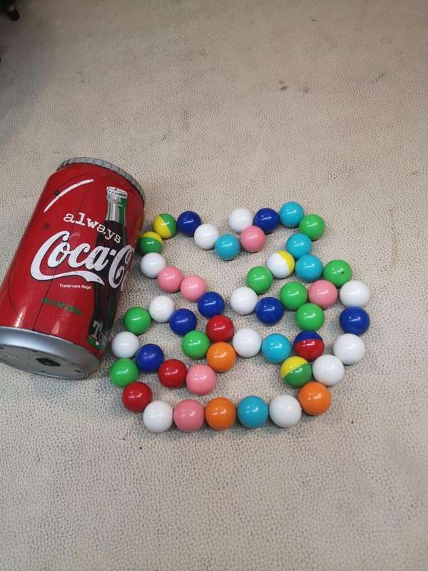 WOW!! 100 GENUINE 1980`S CLICKETS MAGNETIC MARBLES