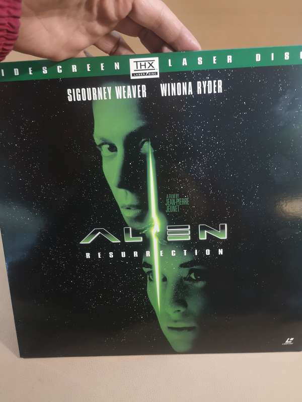 Alien Resurrection Laser Disc, Sigourney Weaver, Winona Ryder 1998