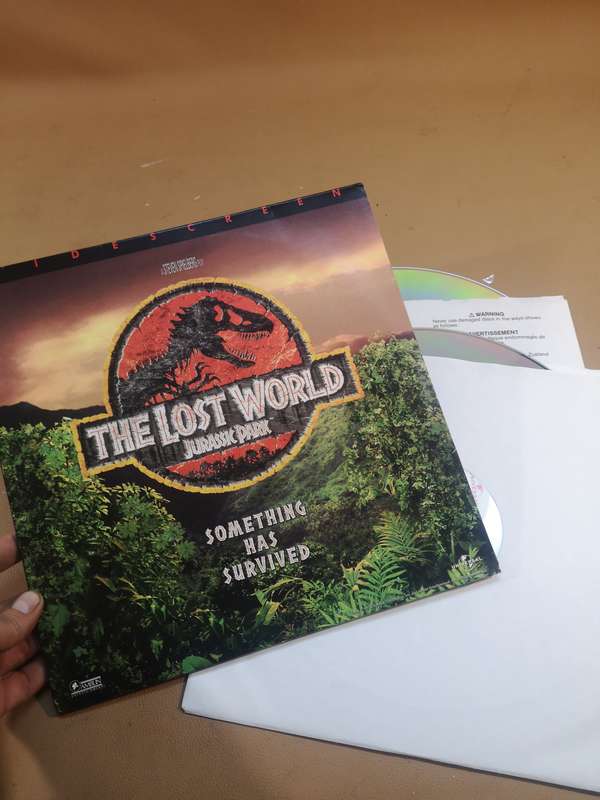 The Lost World: Jurassic Park Something Have Survived Rare laserDisc