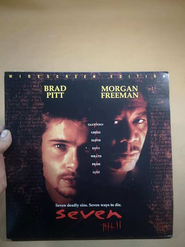 Seven. Brad Pitt. Morgan Freeman. 1996 laserDisc
