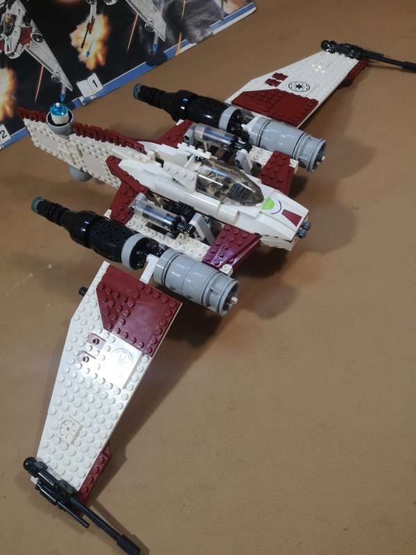Gigantic LEGO 7674 Star Wars V-19 Torrent - 550mm Wingspan