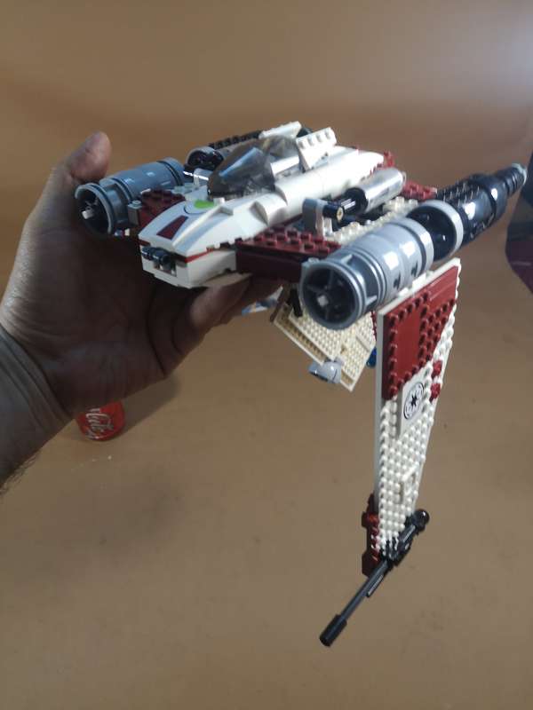 Gigantic LEGO 7674 Star Wars V-19 Torrent - 550mm Wingspan
