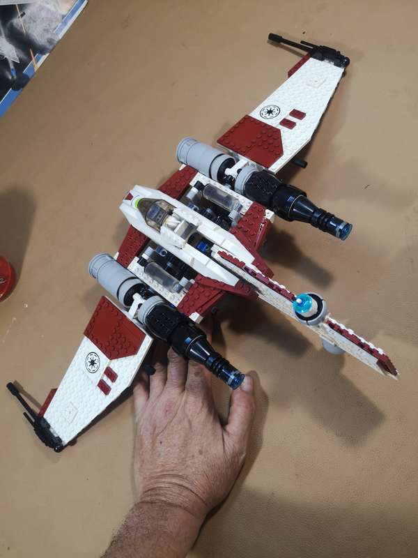Gigantic LEGO 7674 Star Wars V-19 Torrent - 550mm Wingspan