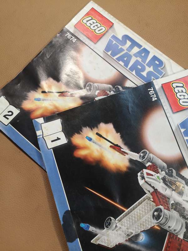 Gigantic LEGO 7674 Star Wars V-19 Torrent - 550mm Wingspan