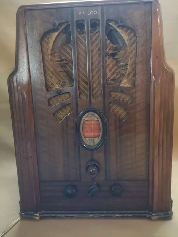 RARE Vintage 1930s Philco Model 630 Tombstone Tube Radio