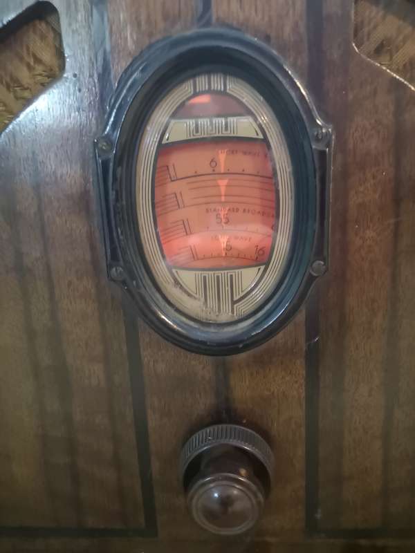 RARE Vintage 1930s Philco Model 630 Tombstone Tube Radio