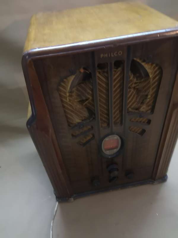 RARE Vintage 1930s Philco Model 630 Tombstone Tube Radio