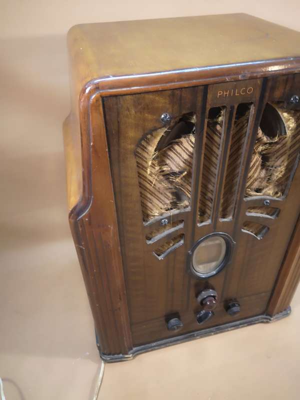 RARE Vintage 1930s Philco Model 630 Tombstone Tube Radio