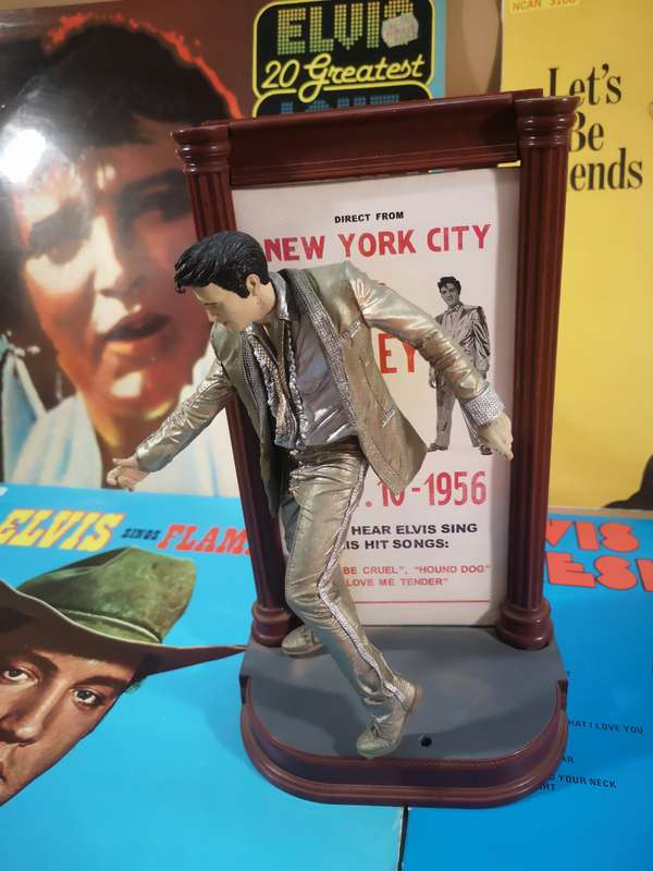 Todd McFarlane Toys Elvis Presley 1956 Elvis The Year in Gold Figure & LP Bundle