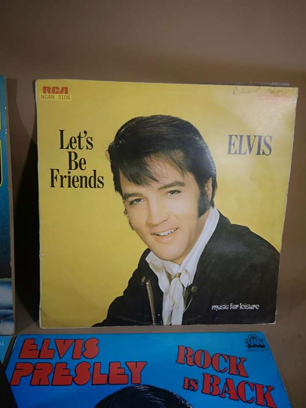 Todd McFarlane Toys Elvis Presley 1956 Elvis The Year in Gold Figure & LP Bundle