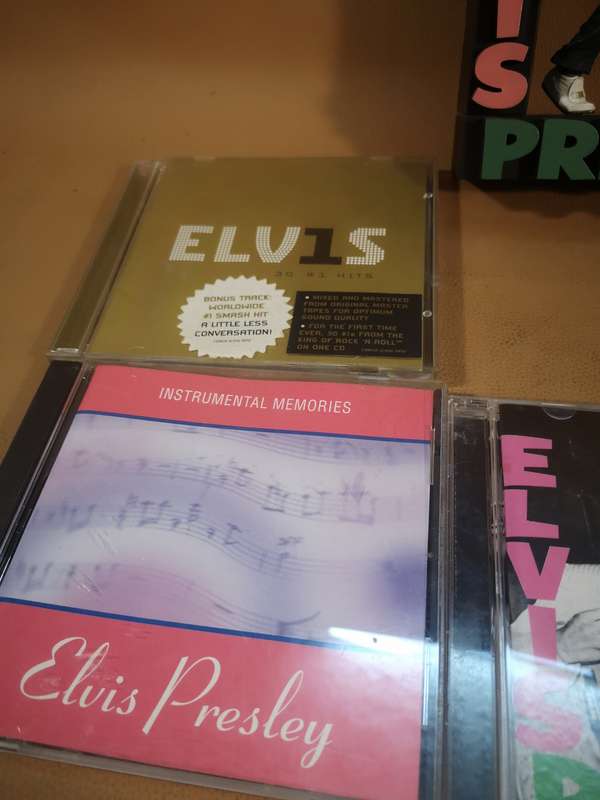 Todd McFarlane - Elvis Presley Early 60's Rockabilly figure & CD Bundle