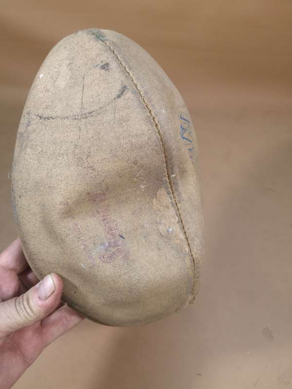Vintage Leather Super Club Rugby Ball Complete With Inner