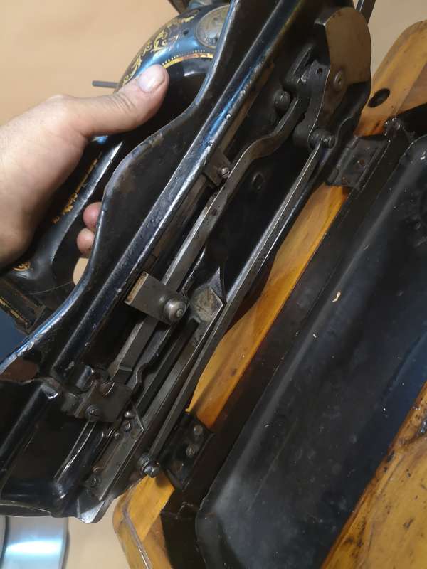 159 Year Old Antique 1865 Singer MFC.Co.N.Y 12K Sewing Machine - Made In UK