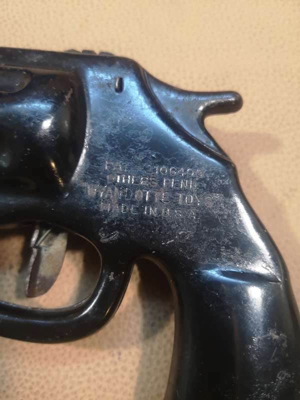 Rare Original 1930's Wyandotte Metal Toy Gun Pressed Steel Dart Pistol, 8" Long