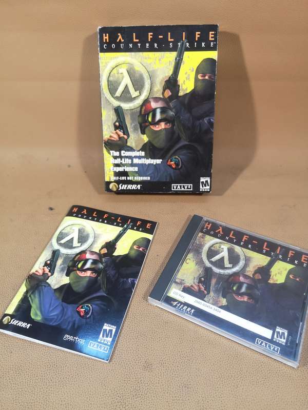 Vintage Half-Life: Counter-Strike (PC, 1996-2002) Sierra Valve Big Box PC Complete