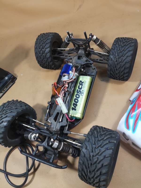 VRX Racing 1/10 Scale Fast RC Car Combo (70kmh)