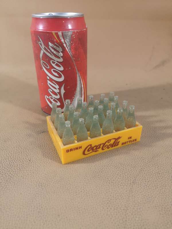 SMITH MILLER SMITTY TOYS COCA COLA TRAY WITH BOTTLES