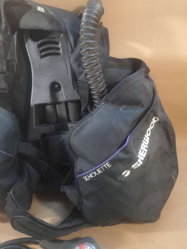 Sherwood Silhouette bcd Size XL and Scuba Gear Bundle