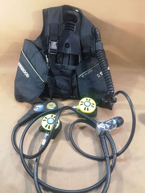 Sherwood Silhouette bcd Size S and Scuba Gear Bundle