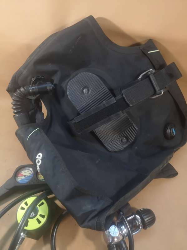 Sherwood Silhouette bcd Size S and Scuba Gear Bundle