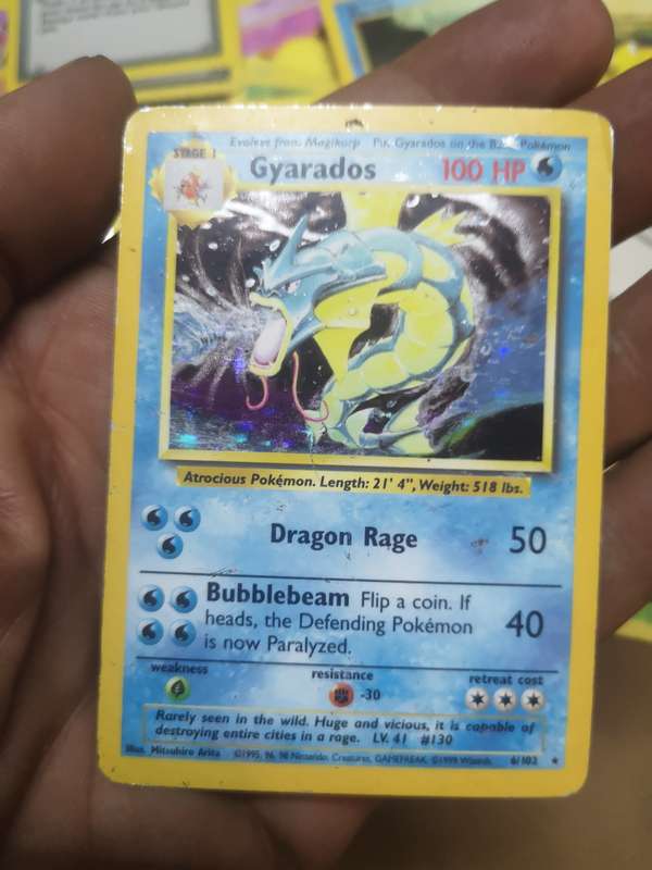 Absolutely Massive Bundle of 100% Original Pokemon Cards +/- 500 Cards