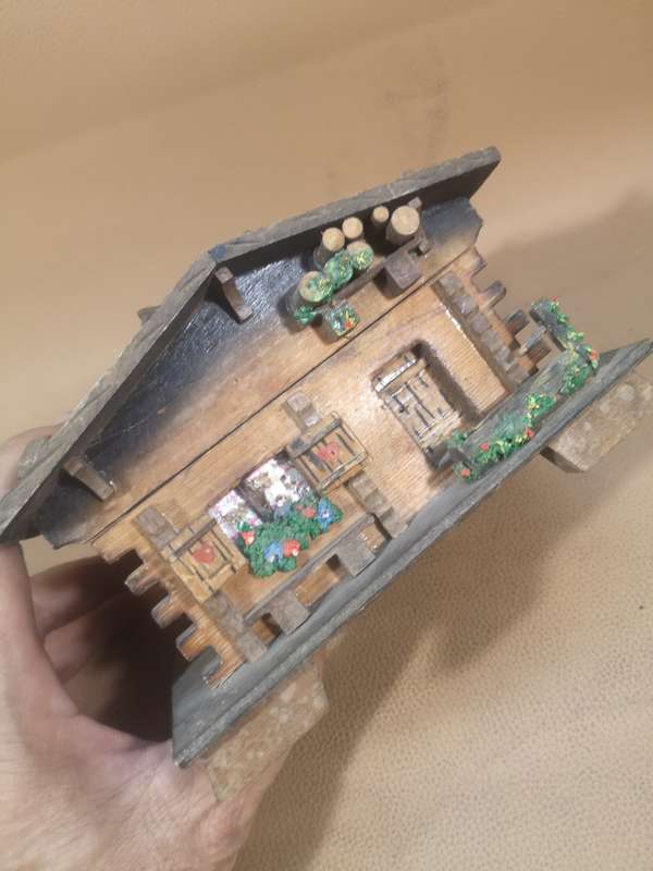 Miniature Vintage Swiss / Austrian Wooden Chalet Cabin Cottage Music Box