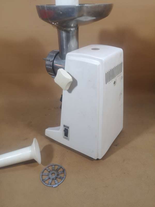 Sanyo MG - 300 Meat Grinder and Sausage Stuffer