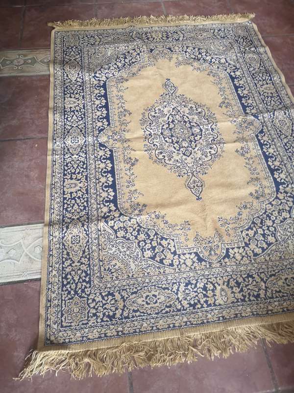 BEAUTIFUL SHIRAZ 100% VISCOSE CARPET MADE IN BELGIUM - 1000MM X 1370MM