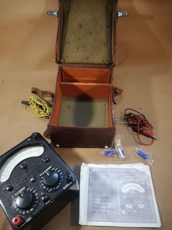 Vintage Avometer 8 Universal Multimeter + Original Case - Working Condition