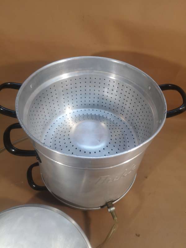 Gigantic Vintage Thekla Vegetable Juice Steam Pot (good condition)