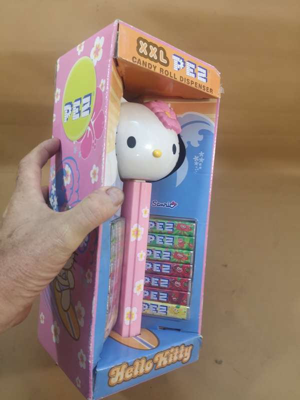 Vintage Giant Pez Hello Kitty Candy Dispenser Complete Sealed in Box - 300mm