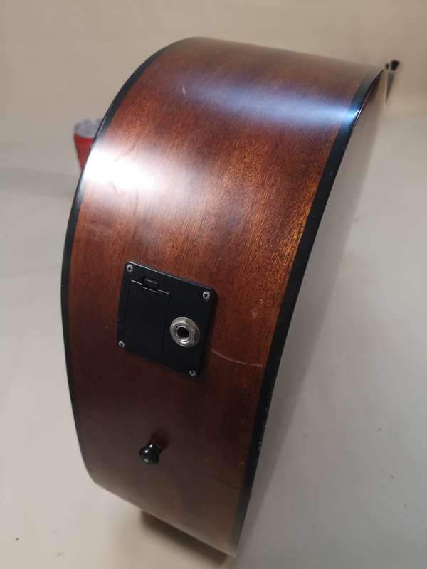 Magnificent Cort MR E NS Dreadnought Cutaway Acoustic/Electric Natural Guitar with Case