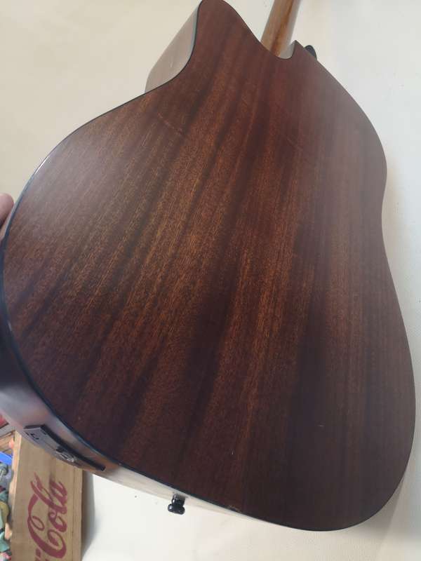 Magnificent Cort MR E NS Dreadnought Cutaway Acoustic/Electric Natural Guitar with Case