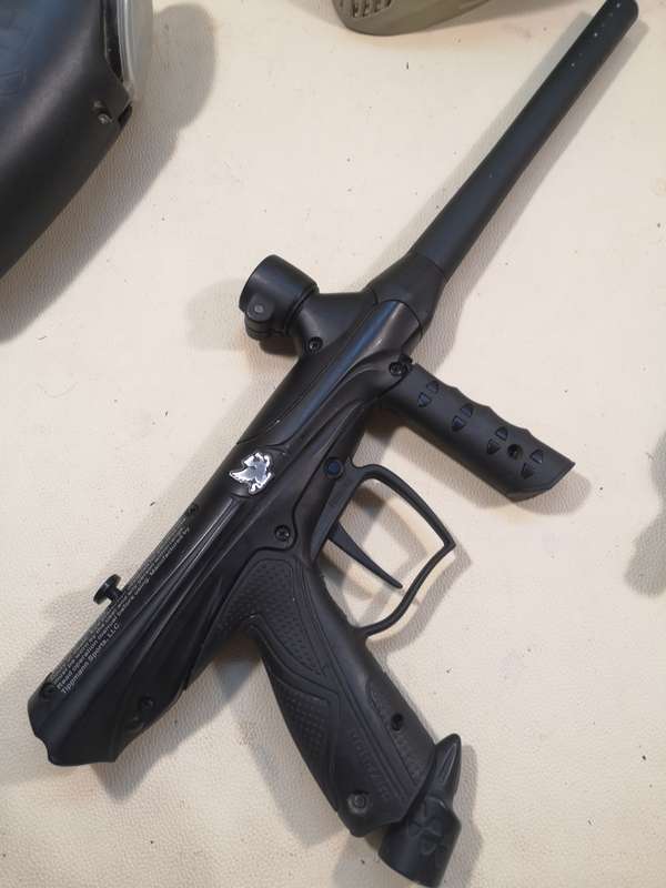 Complete Tippmann Gryphon Paintball Combo