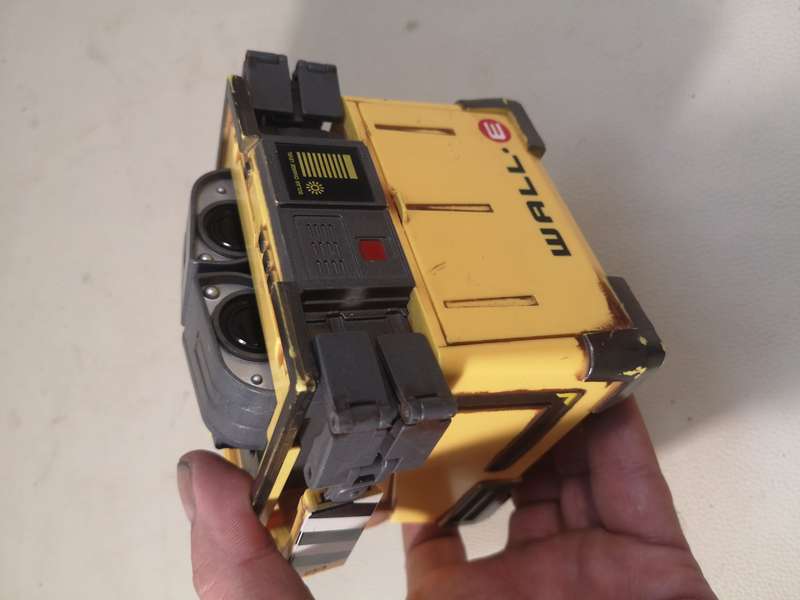 Wall-E Transforming Robot Thinkway Toys Pixar Disney Transforming Wall E