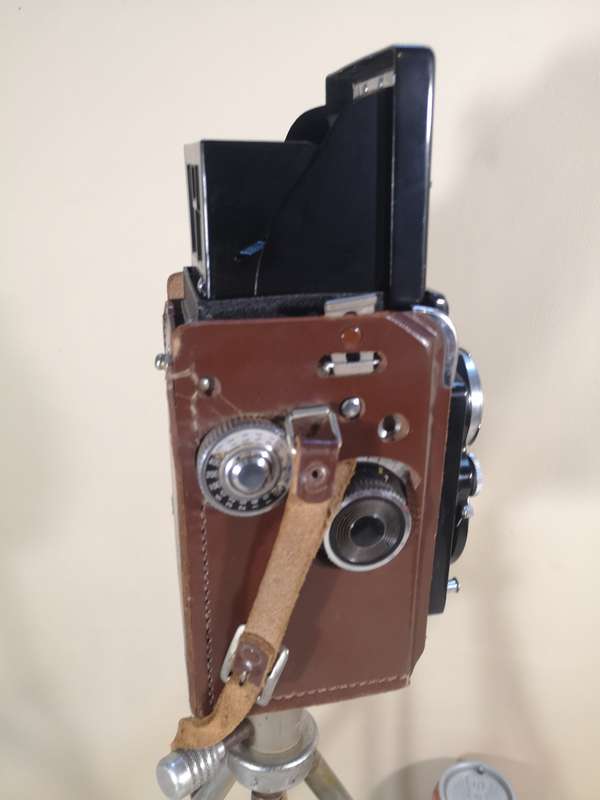 VTG YashicaFlex Yashica 635 TLR 120mm or 35mm Film Camera f3.5 80mm Japan + Tripod