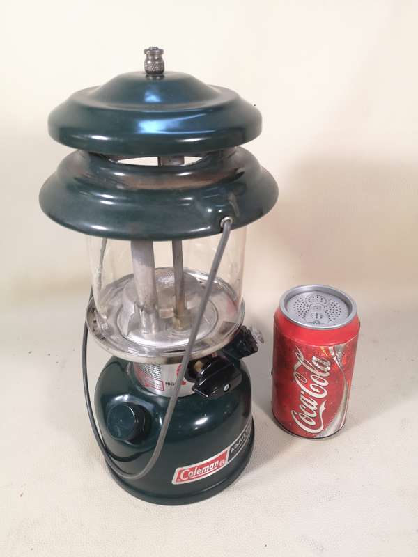 Vintage Coleman Model 286A Adjustable One Mantle Lantern Made in USA