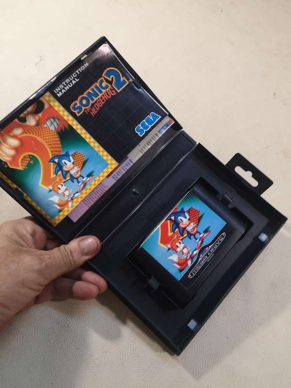 RARE!!! Vintage Sega Mega Drive Sonic The Hedgehog 2 Game Complete Like New in Box