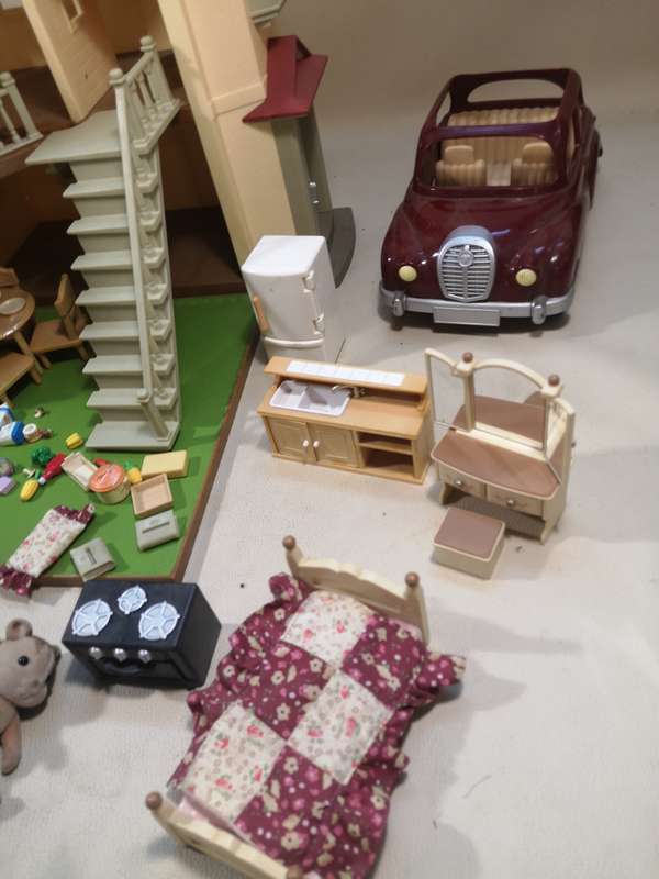Magnificent Large Vintage Sylvanian Families red roof house  With all accessories and characters