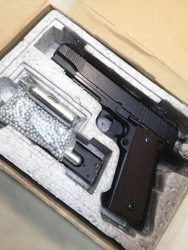 Metal Air Co2 pistol CQBP M45A1 4,5BBS 21-shots - Tested Working