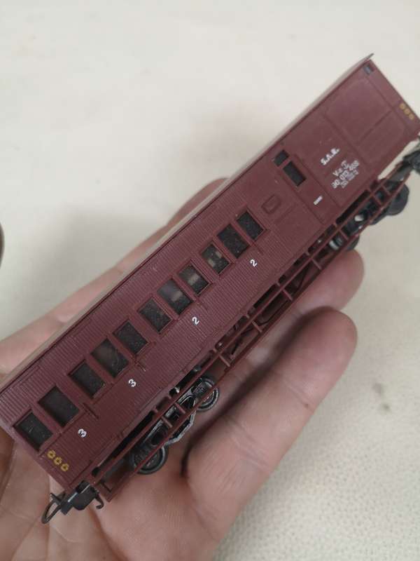LIMA HO SAR V8 Guards Van in good condition