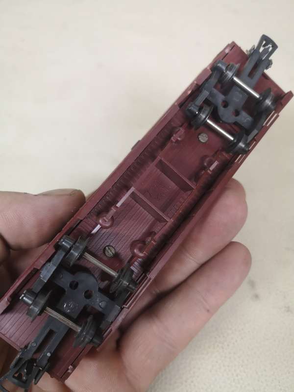 LIMA HO SAR V8 Guards Van in good condition