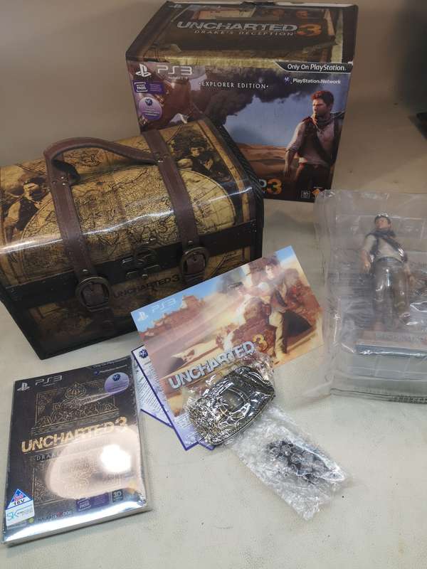 PS3 Uncharted 3: Drake's Deception Explorer Treasure Limited Edition Collectors Set